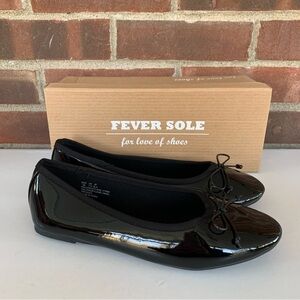 Feversole black Faux Leather Lightweight slip on flats US 7.5 M NEW